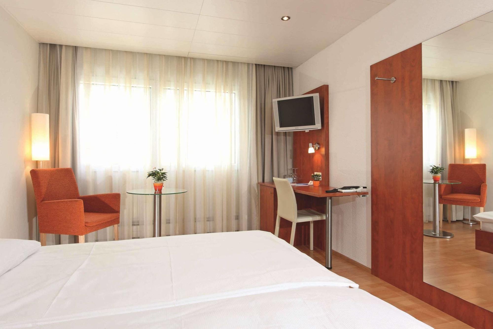 מלון Aarauerhof - Self Check-In חדר תמונה